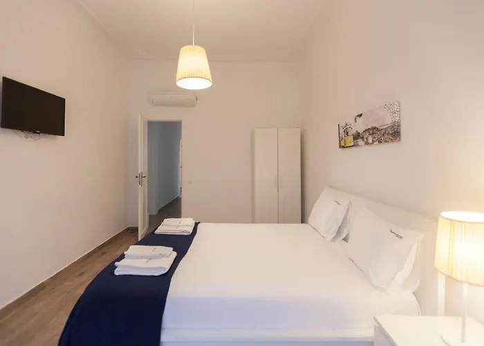 Flh Alameda Guest house