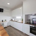Flh Alameda Πανσιόν *