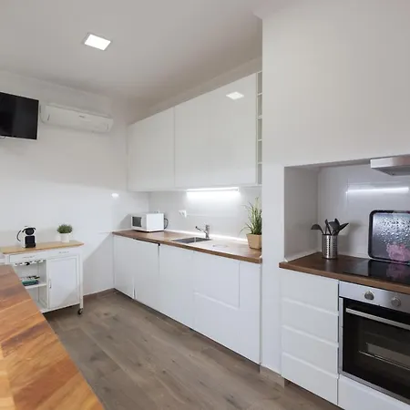 Flh Alameda Penzion *